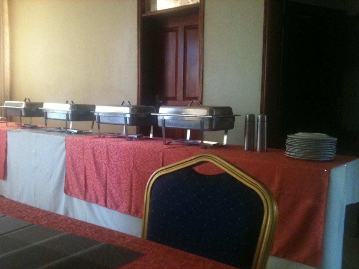 Westcliff Hotel Lira Exterior photo