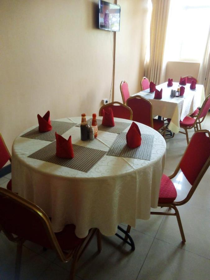 Westcliff Hotel Lira Exterior photo