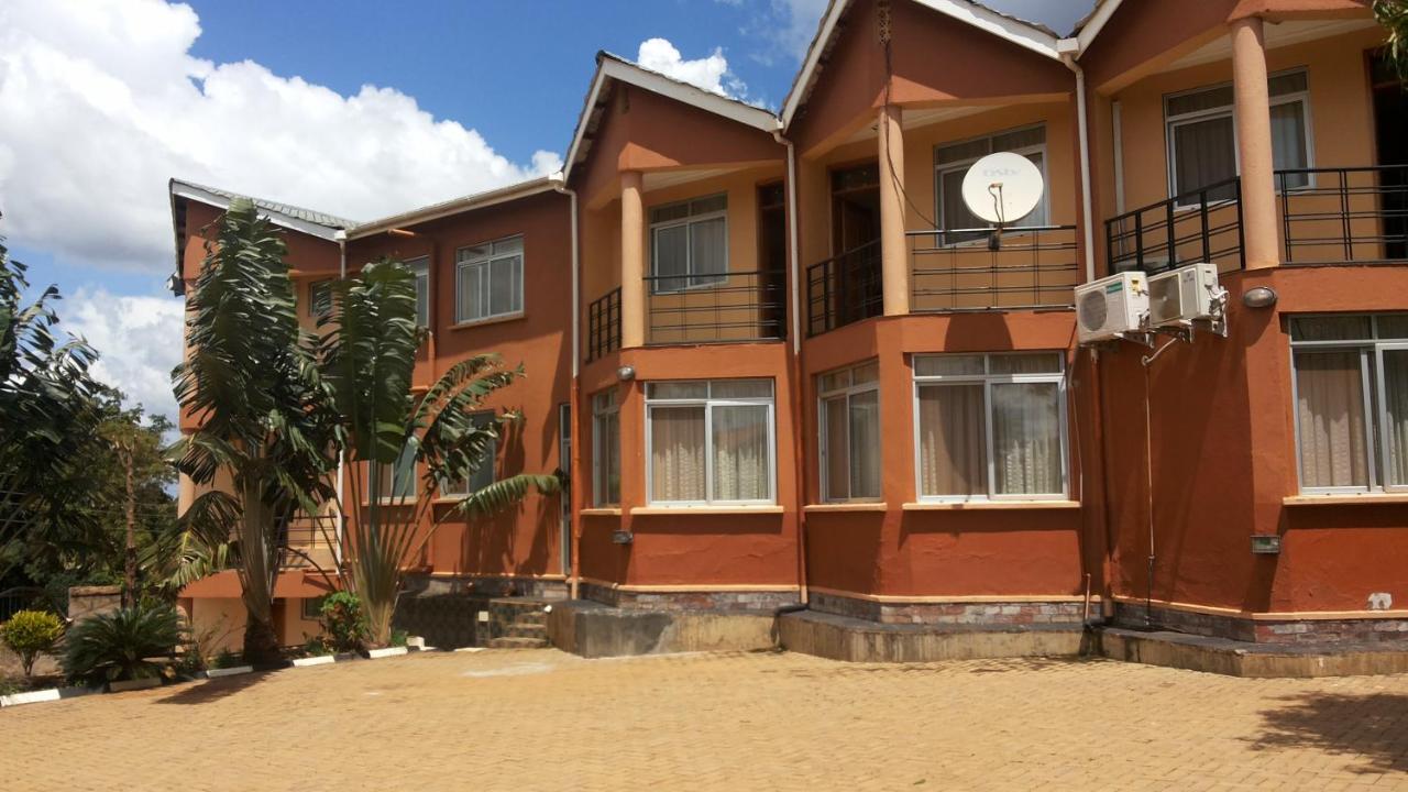 Westcliff Hotel Lira Exterior photo