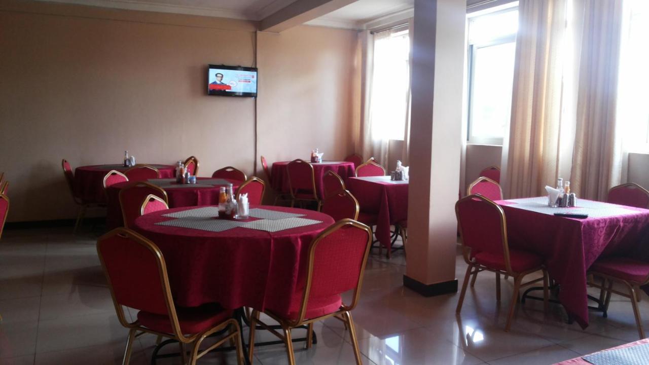 Westcliff Hotel Lira Exterior photo